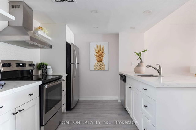 2109 - 1001 Bay Street