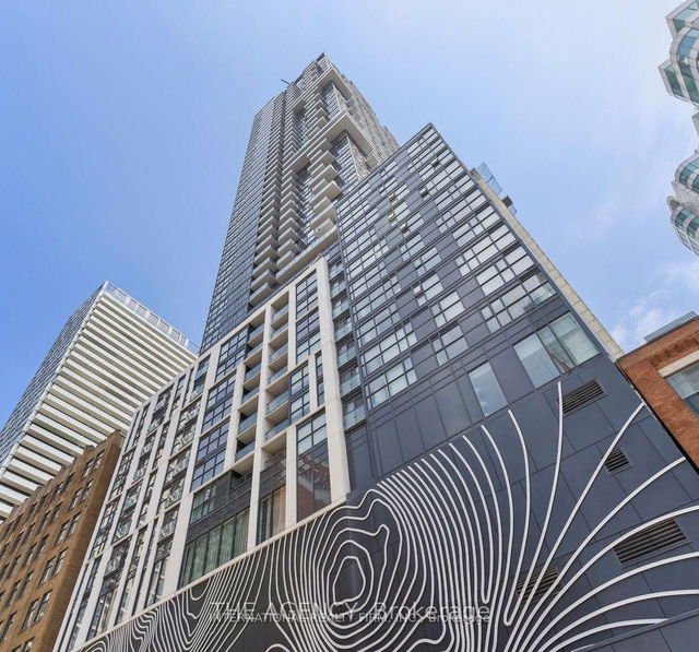 1013 - 87 Peter Street