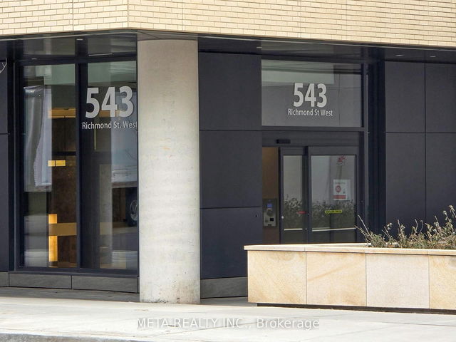 PH18 - 543 Richmond Street