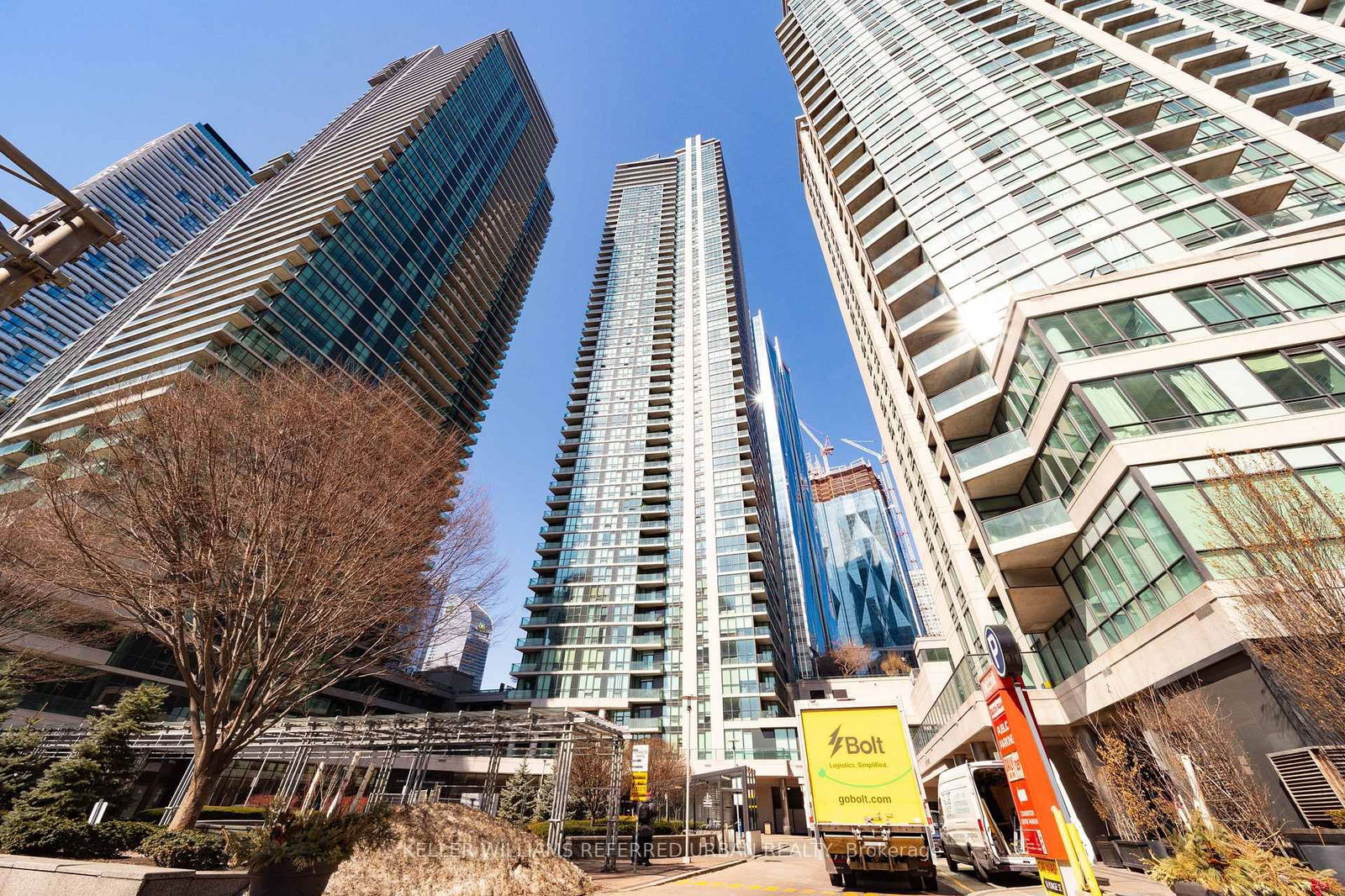 Condo for sale at 5304-16 Harbour Street, Toronto, Waterfront Communities C1, M5J 2Z7 - MLS: C12018094