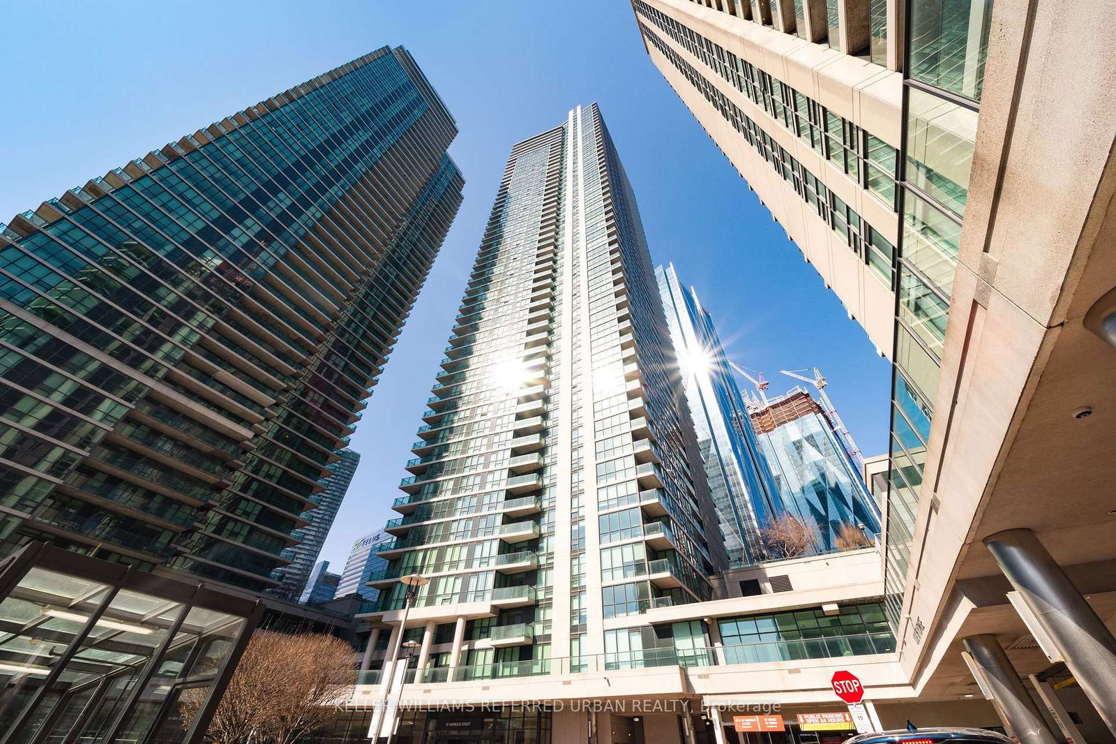 Condo for sale at 5304-16 Harbour Street, Toronto, Waterfront Communities C1, M5J 2Z7 - MLS: C12018094