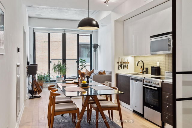 207 - 8 Dovercourt Road