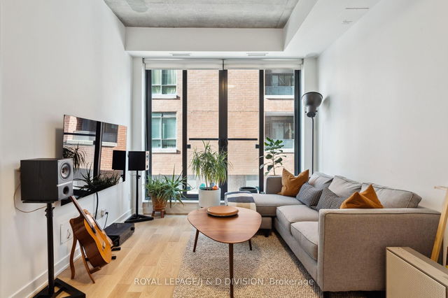 207 - 8 Dovercourt Road