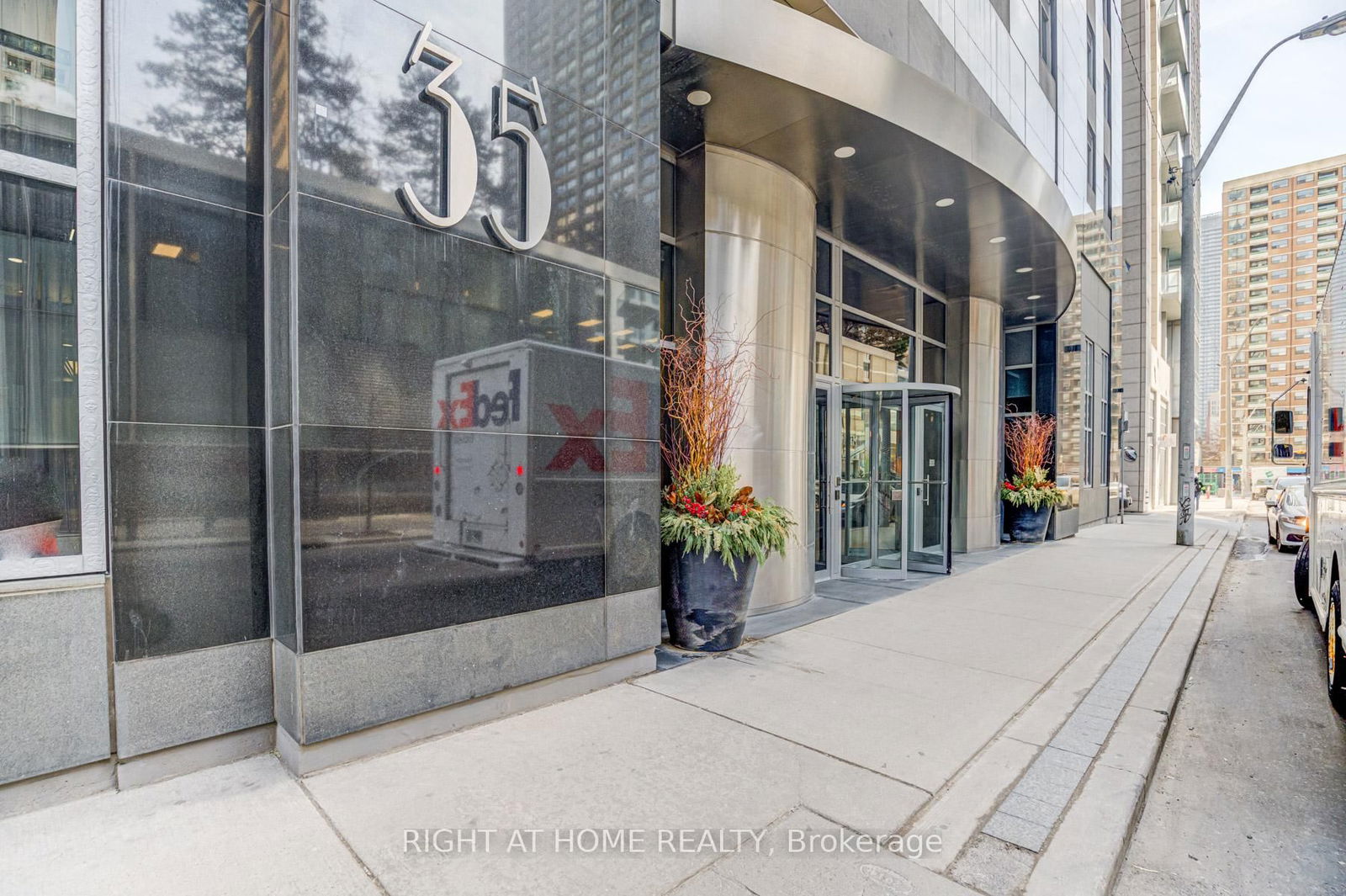 Condo for sale at 3101-35 Balmuto Street, Toronto, Bay Street Corridor, M4Y 0A3 - MLS: C12019876