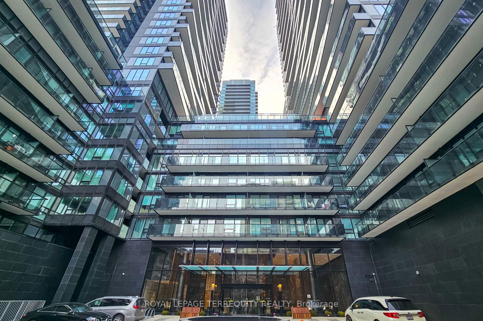 Condo for lease at 2507-117 Broadway Avenue, Toronto, Mount Pleasant West, M4P 1V3 - MLS: C12020264