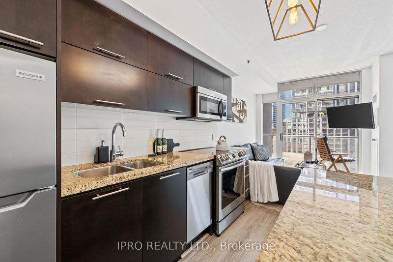 Unit 732 — 21 Nelson St, Toronto - Waterfront Communities C1 image-0-0