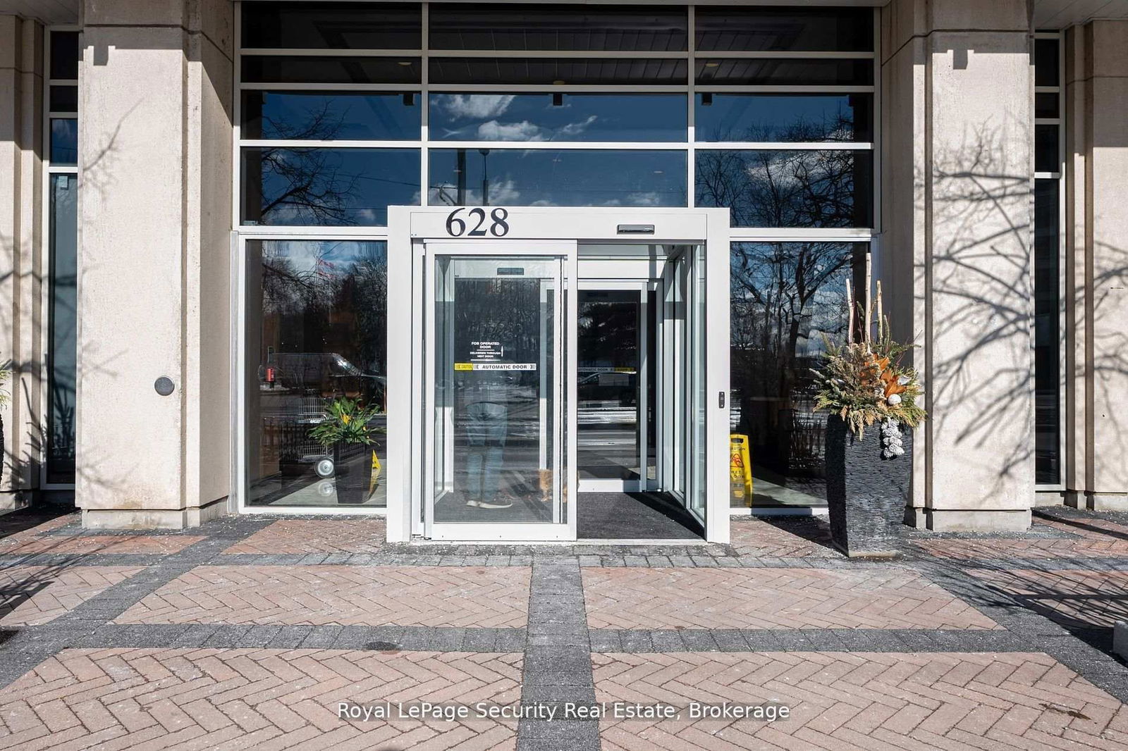 Condo for sale at 1610-628 Fleet Street, Toronto, Niagara, M5V 1A8 - MLS: C12021265