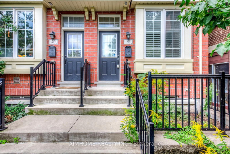 38 Raffeix Lane, Toronto, M5A 0G5 | Image 3