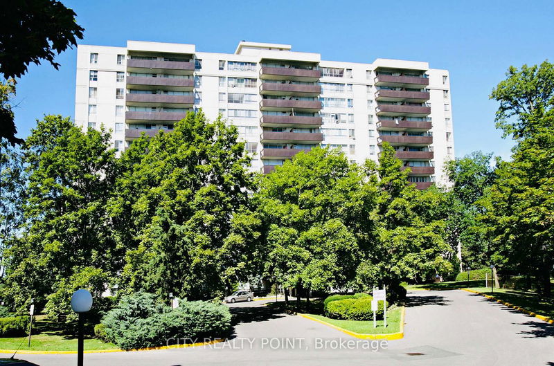 home for lease on 1102-6200 Bathurst Street