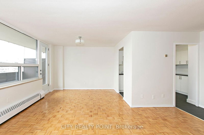 home for lease on 1207-6200 Bathurst Street
