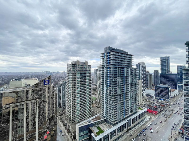 home for lease on 3712-4978 YONGE Street