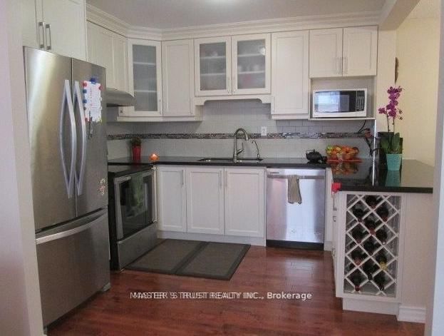 home for lease on 16 Applegate Crescent