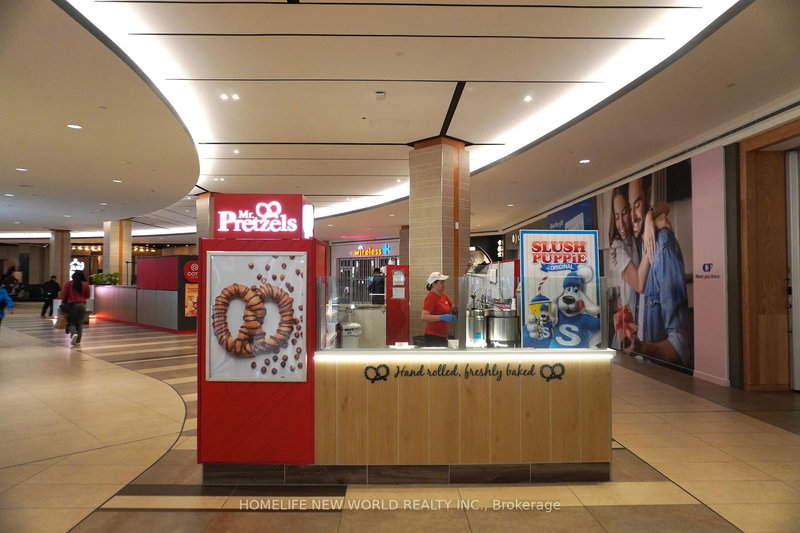 Z004 (Mr. Pretzels) - 1800 Sheppard Ave E, Toronto, M2J 5A7 | Image 2