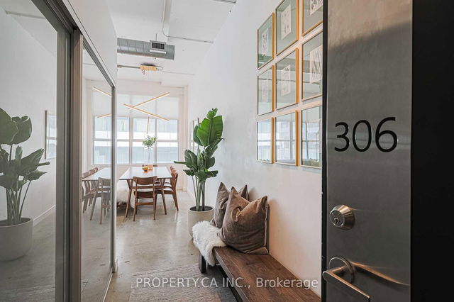 306 - 188 Eglinton Avenue E