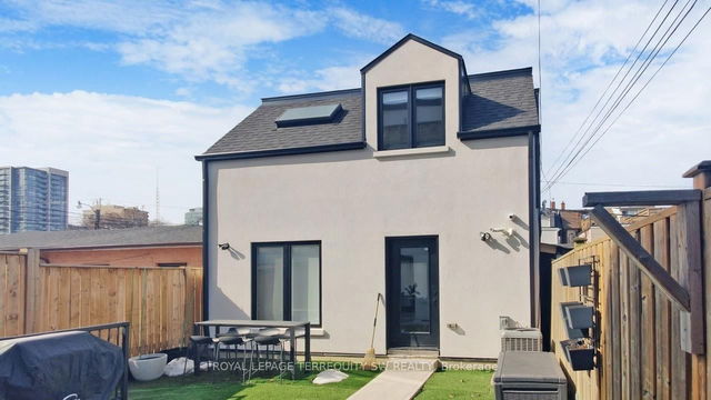 Coach House - 144 Dovercourt Road