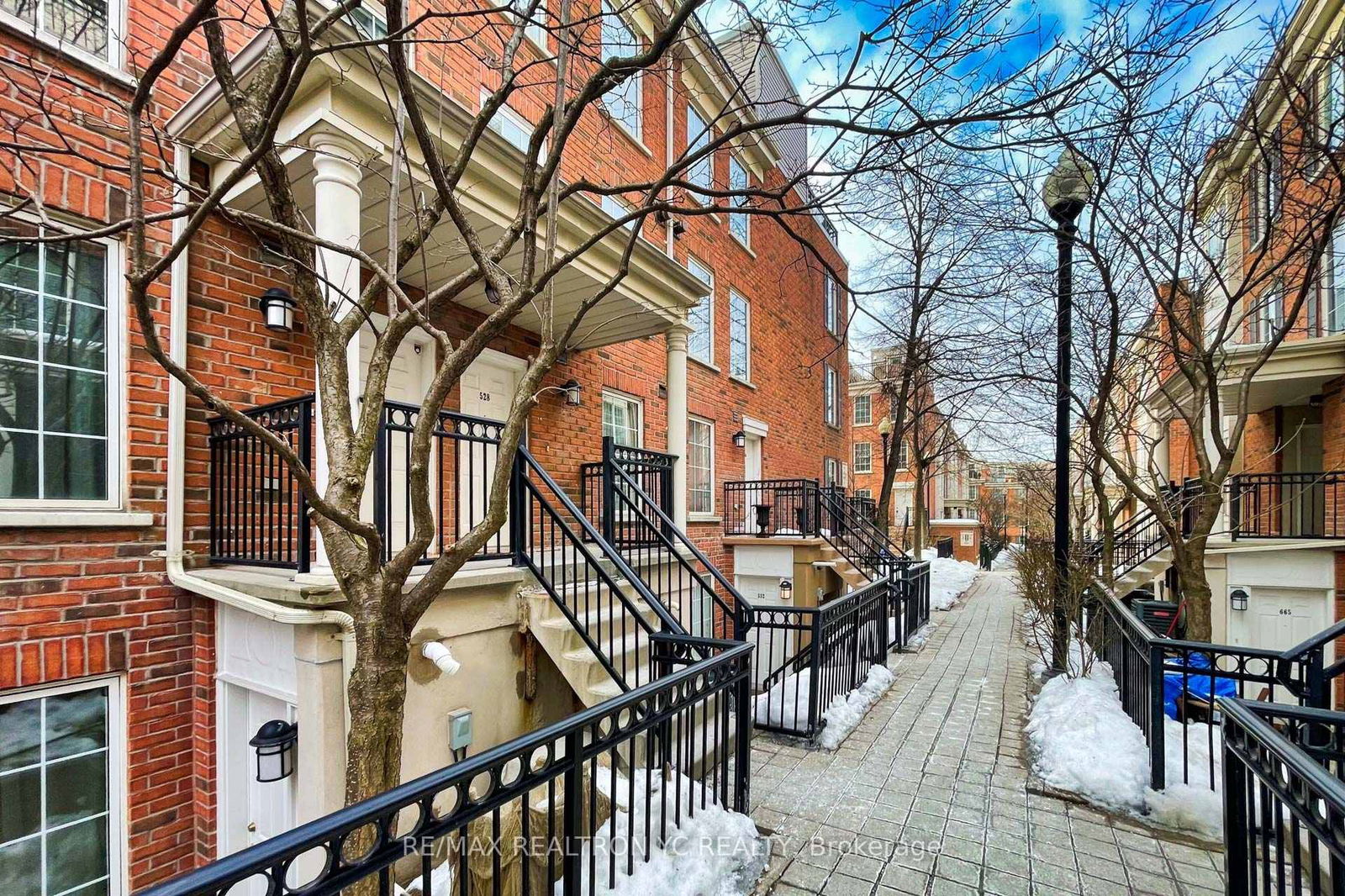 Townhouse for sale at 526-3 Everson Drive, Toronto, Willowdale East, M2N 7C2 - MLS: C12022952