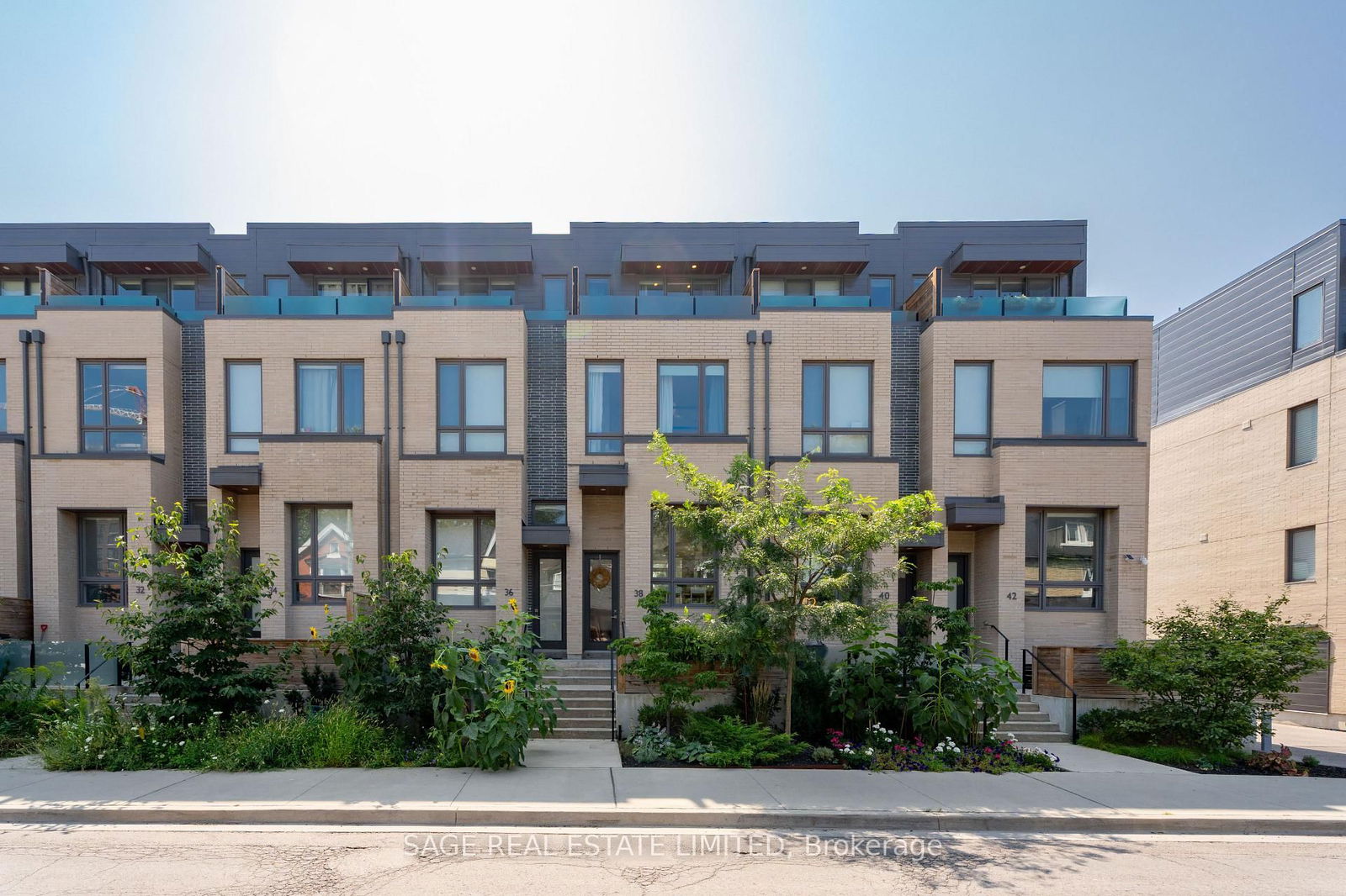 Townhouse for sale at 38 Perth Avenue, Toronto, Dufferin Grove, M6R 0A8 - MLS: C12023177