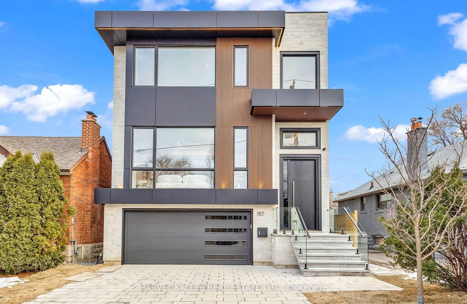 Detached House for sale at 187 Roe Avenue, Toronto, Bedford Park-Nortown, M5M 2J1 - MLS: C12023970