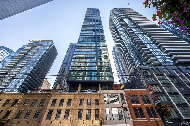 Unit 4205 — 327 King St, Toronto - Waterfront Communities C1 image-0-0