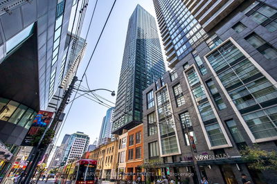 Unit 4205 — 327 King St, Toronto - Waterfront Communities C1 image-0-3