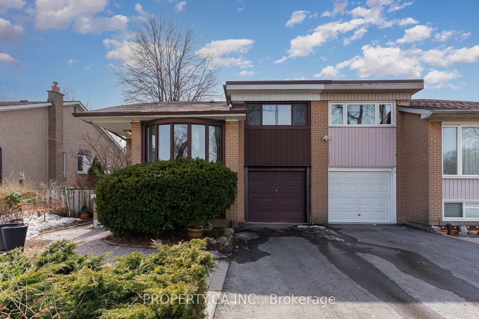 Semi-Detached House for sale at 35 Combermere Drive, Toronto, Parkwoods-Donalda, M3A 2W4 - MLS: C12024664