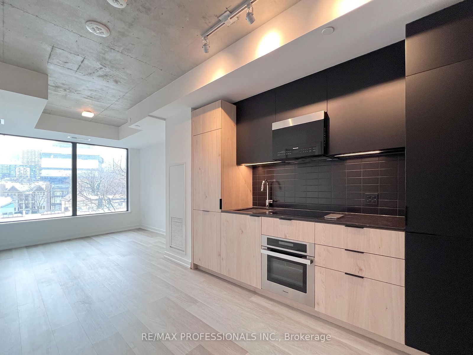 Condo for lease at 333-28 Eastern Avenue, Toronto, Moss Park, M5A 1H5 - MLS: C12024938