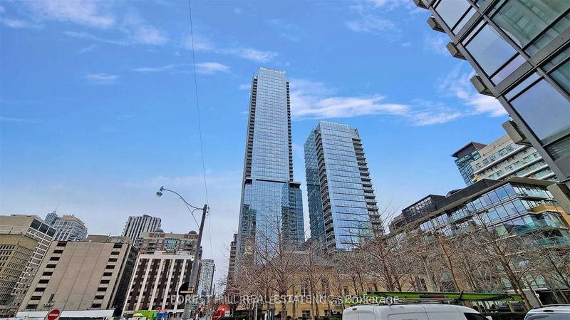 home for lease on 2205-1 Yorkville Avenue