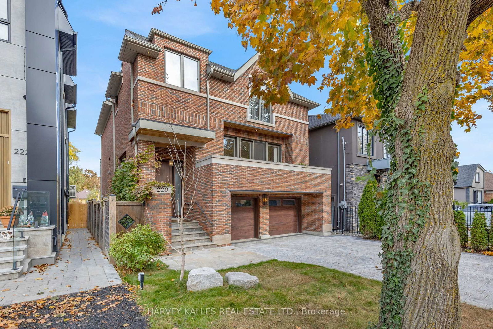 Detached House for sale at 220 Cameron Avenue, Toronto, Lansing-Westgate, M2N 1E7 - MLS: C12025279