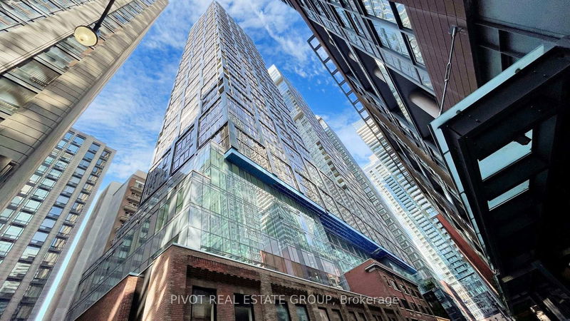home for sale on 3506-15 Mercer Street