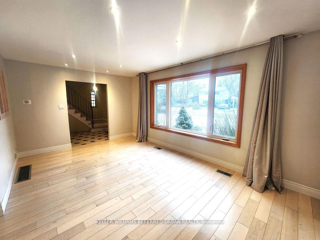 Detached House for lease at 29 Marowyne Drive, Toronto, Don Valley Village, M2J 2A2 - MLS: C12026355