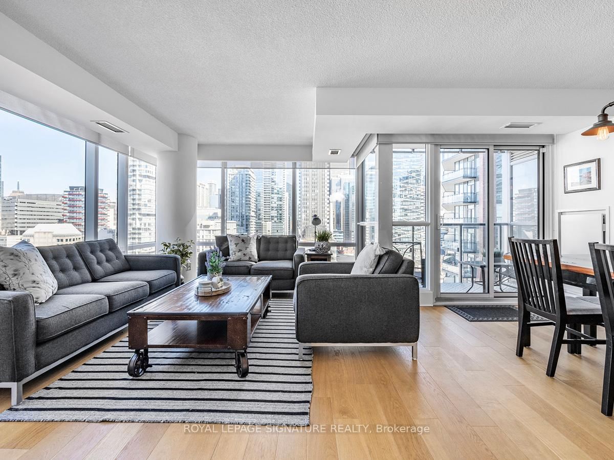 Condo for sale at 1804-295 Adelaide Street, Toronto, Waterfront Communities C1, M5V 0L4 - MLS: C12026632