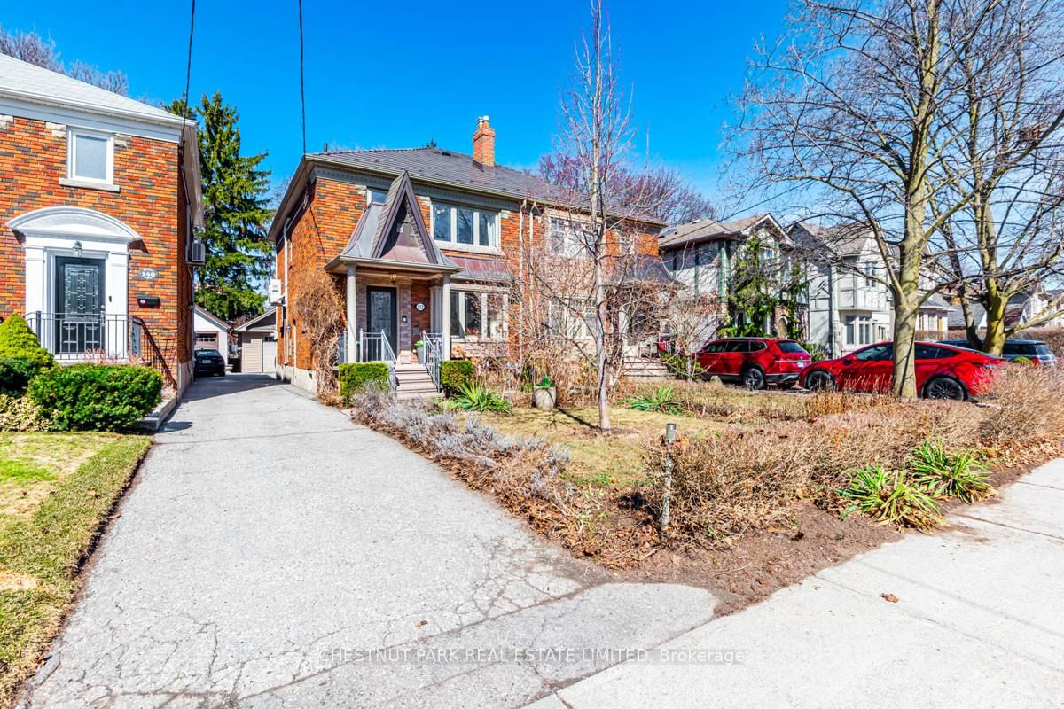 Semi-Detached House for sale at 142 Donlea Drive, Toronto, Leaside, M4G 2M8 - MLS: C12026670