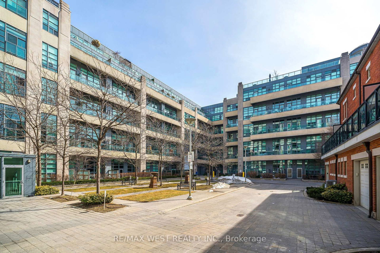 Condo for sale at 333-380 Macpherson Avenue, Toronto, Casa Loma, M4V 3E3 - MLS: C12026832