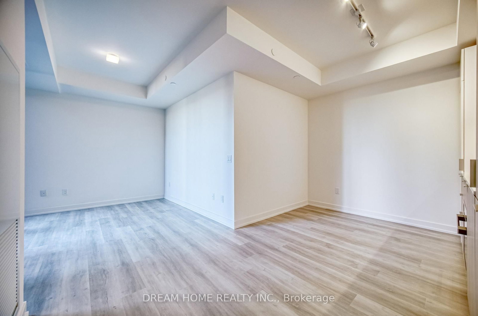 28 Eastern Avenue, Unit 534 - Photo 3