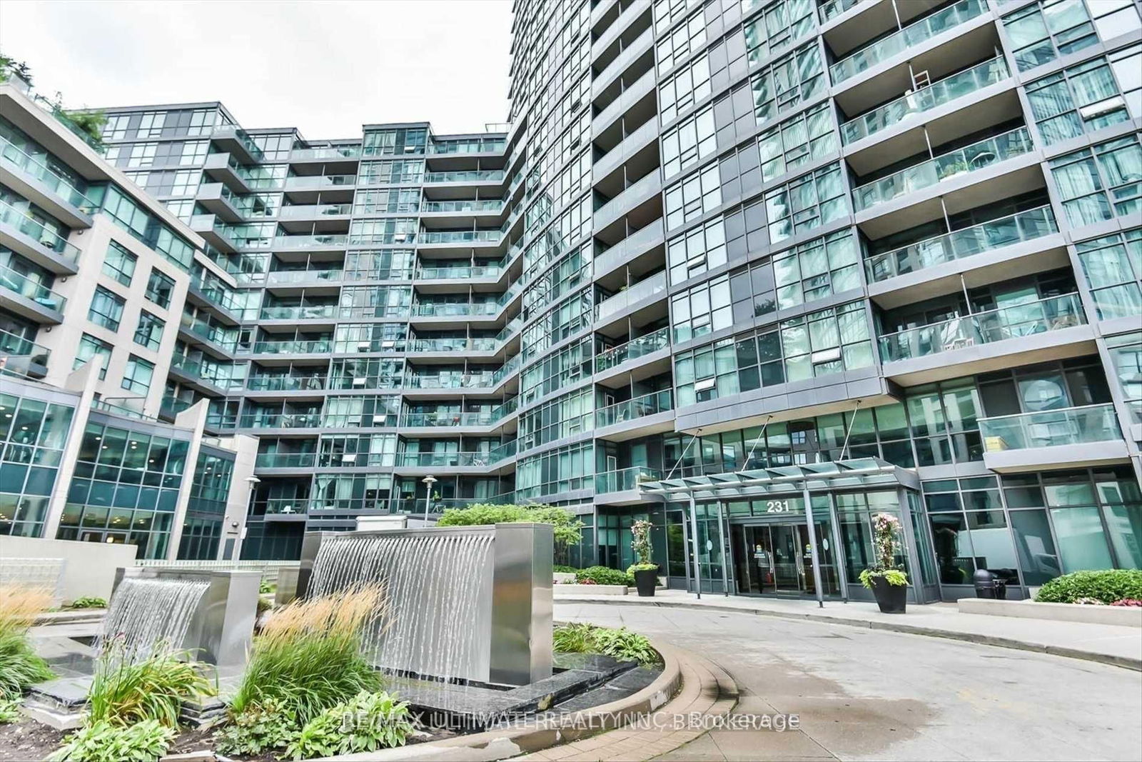 Condo for sale at 228-231 Fort York Boulevard, Toronto, Waterfront Communities C1, M5V 1B1 - MLS: C12027021