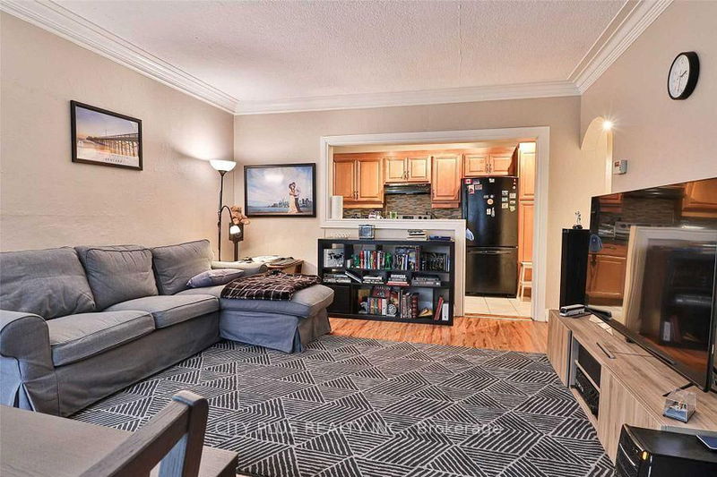 home for lease on Main Floor-1184 Avenue Avenue