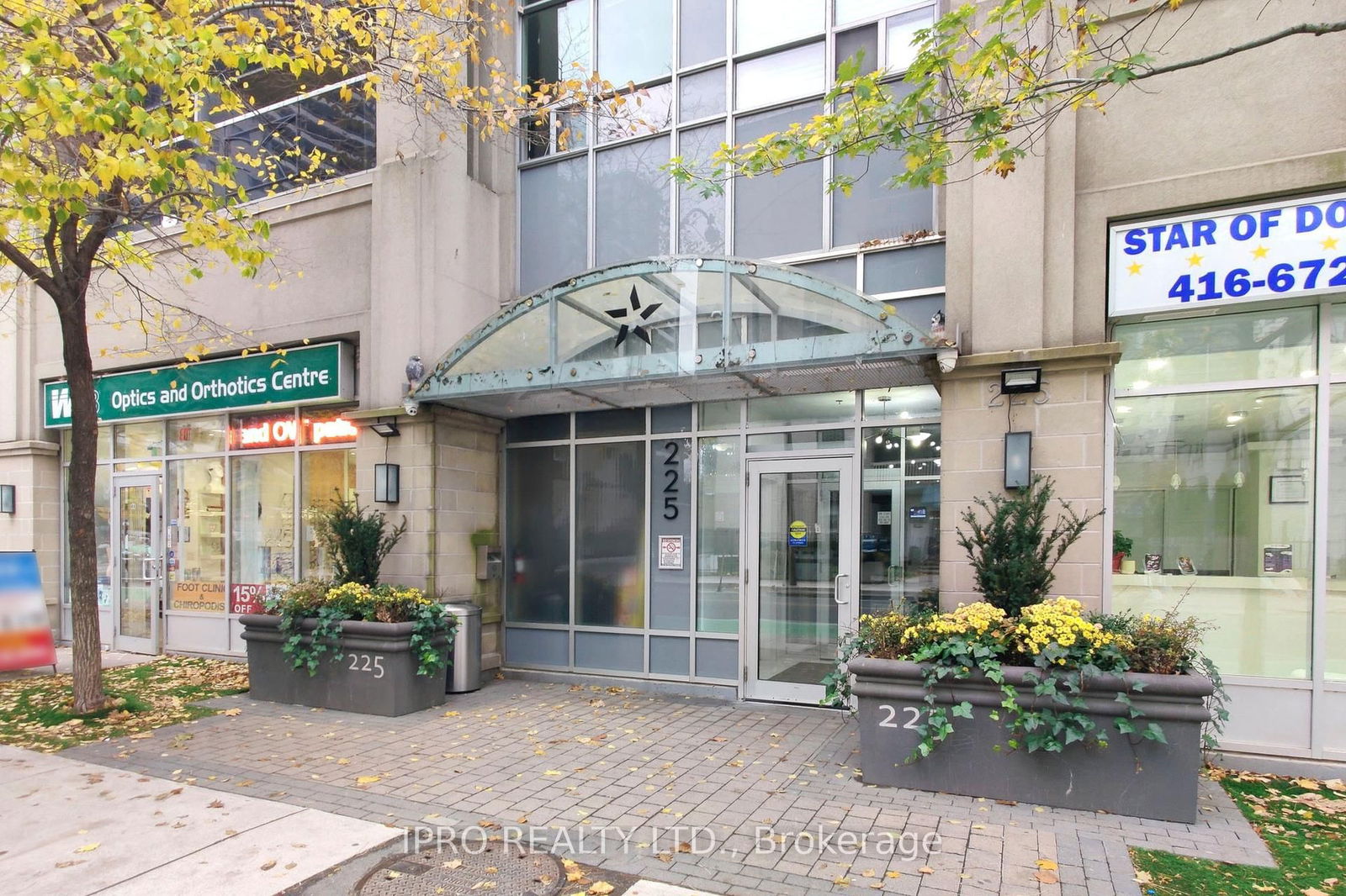 Condo for sale at 701-225 Wellesley Street, Toronto, Cabbagetown-South St. James Town, M4X 1X8 - MLS: C12028179