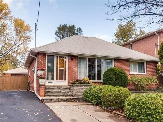 Detached House for sale at 308 Maplehurst Avenue, Toronto, Willowdale East, M2N 3C6 - MLS: C12028790