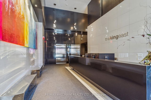 1014 - 318 King Street E