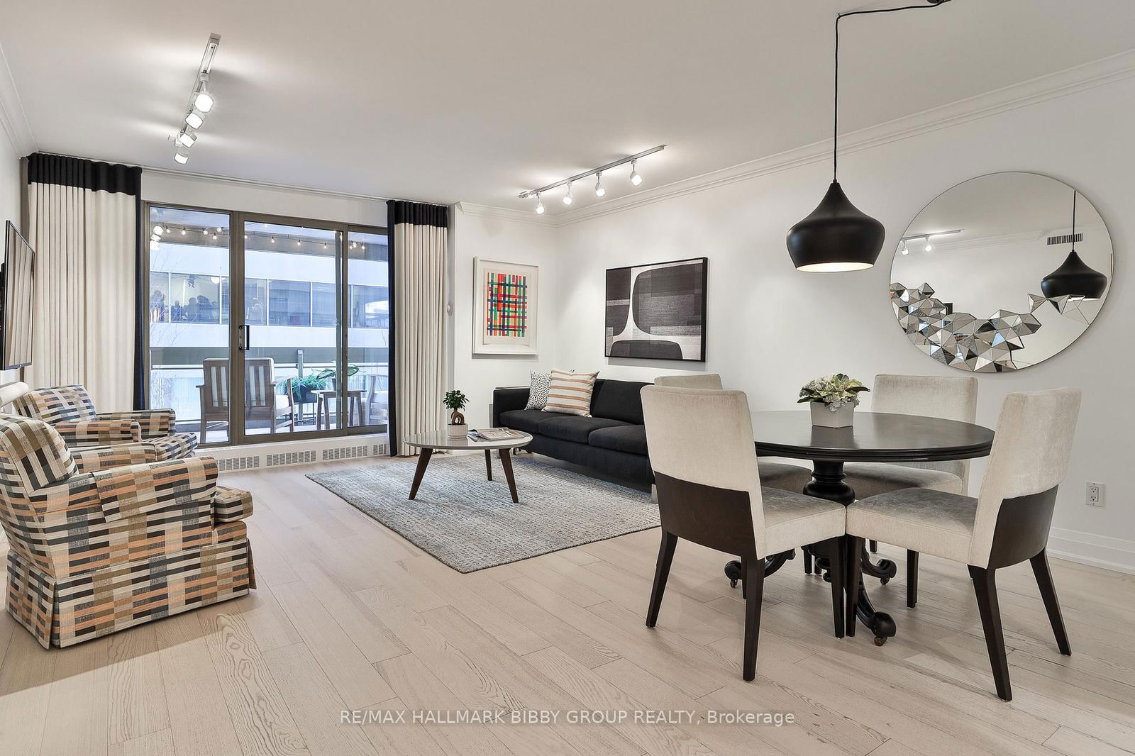 Condo sold at 206-61 St Clair Avenue, Toronto, Yonge-St. Clair, M4V 2Y8 - MLS: C12028923