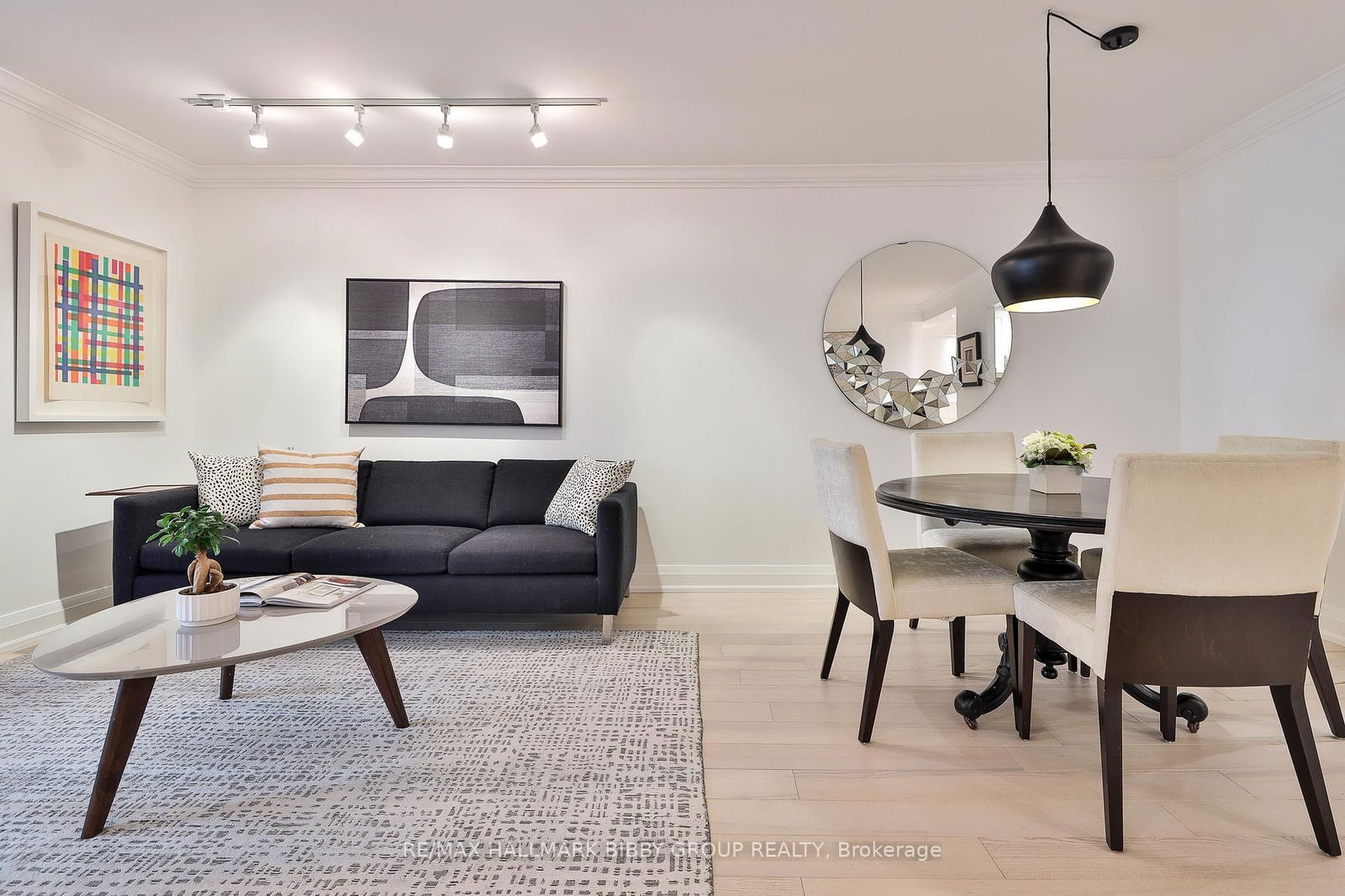 Condo sold at 206-61 St Clair Avenue, Toronto, Yonge-St. Clair, M4V 2Y8 - MLS: C12028923