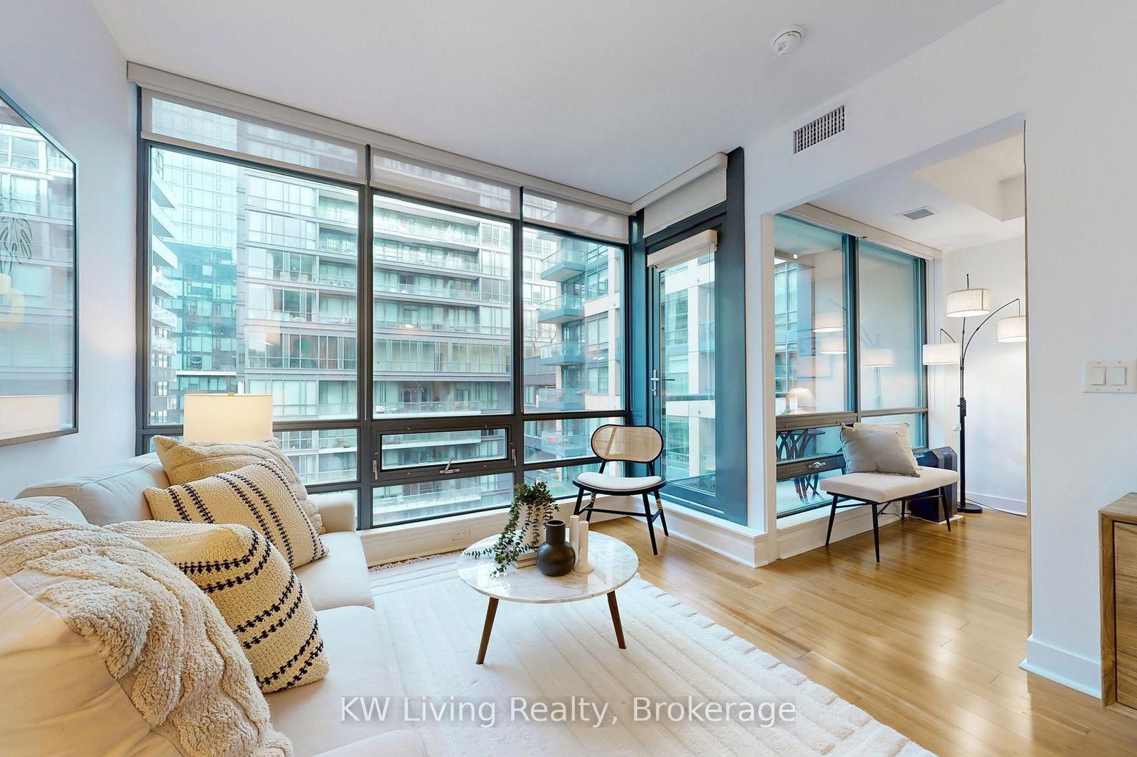 Condo for sale at 703-438 King Street, Toronto, Waterfront Communities C1, M5V 3T9 - MLS: C12029060