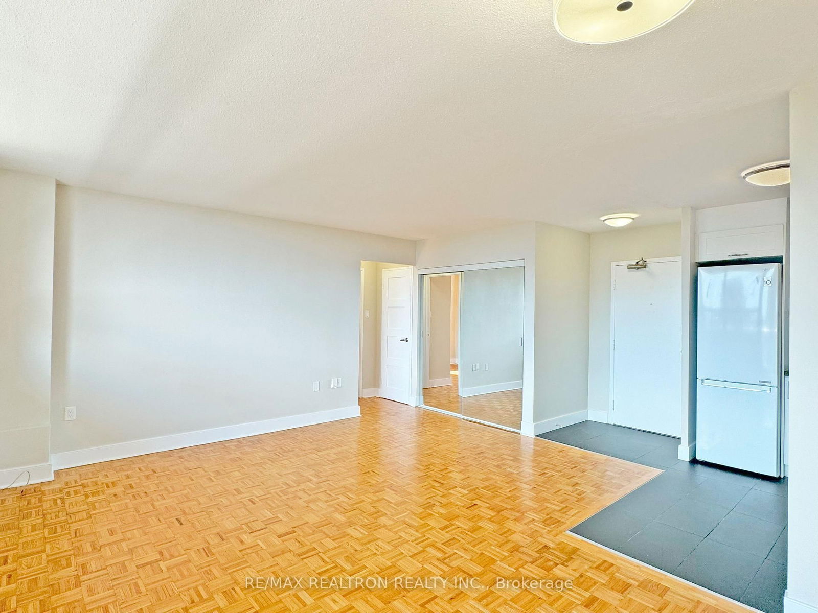 Condo for lease at 703-1500 Bathurst Street, Toronto, Humewood-Cedarvale, M5P 3L3 - MLS: C12030039