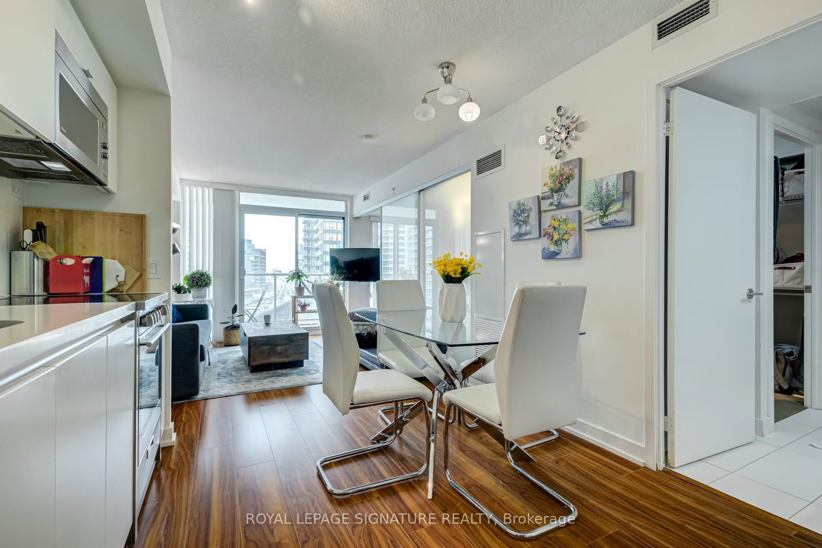 Condo for sale at 1110-75 Queens Wharf Road, Toronto, Waterfront Communities C1, M5V 0J8 - MLS: C12030367