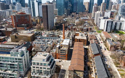 Unit 302 — 10 Wellesley Pl, Toronto - North St. James Town image-0-1