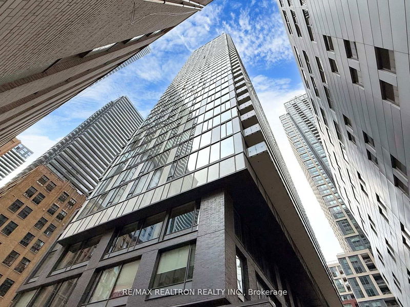 home for sale on 3001-101 Peter Street