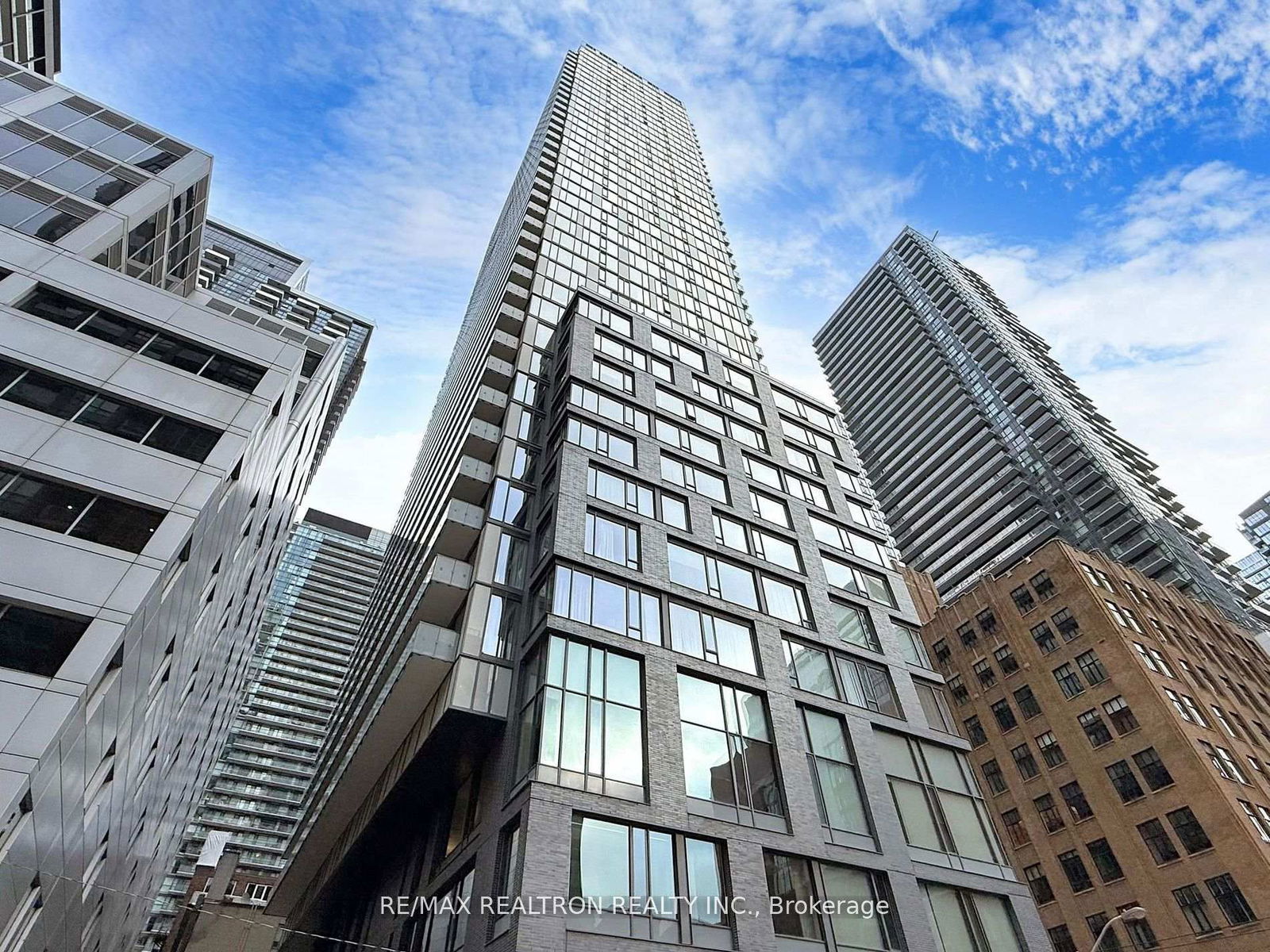 Condo for sale at 3001-101 Peter Street, Toronto, Waterfront Communities C1, M5V 0G6 - MLS: C12031165