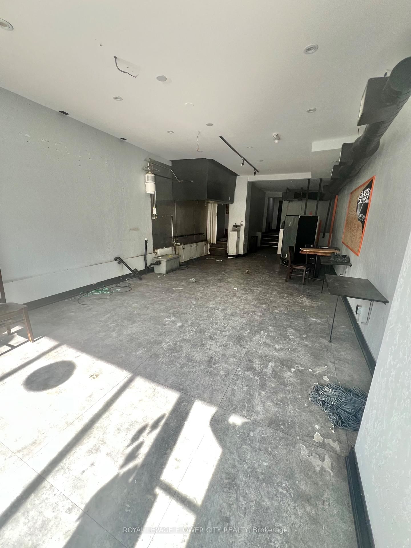 Commercial/Retail for lease at Main Floor-180 Baldwin Street, Toronto, Kensington-Chinatown, M5T 1L8 - MLS: C12031952