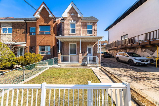 Upper - 105 Lisgar Street