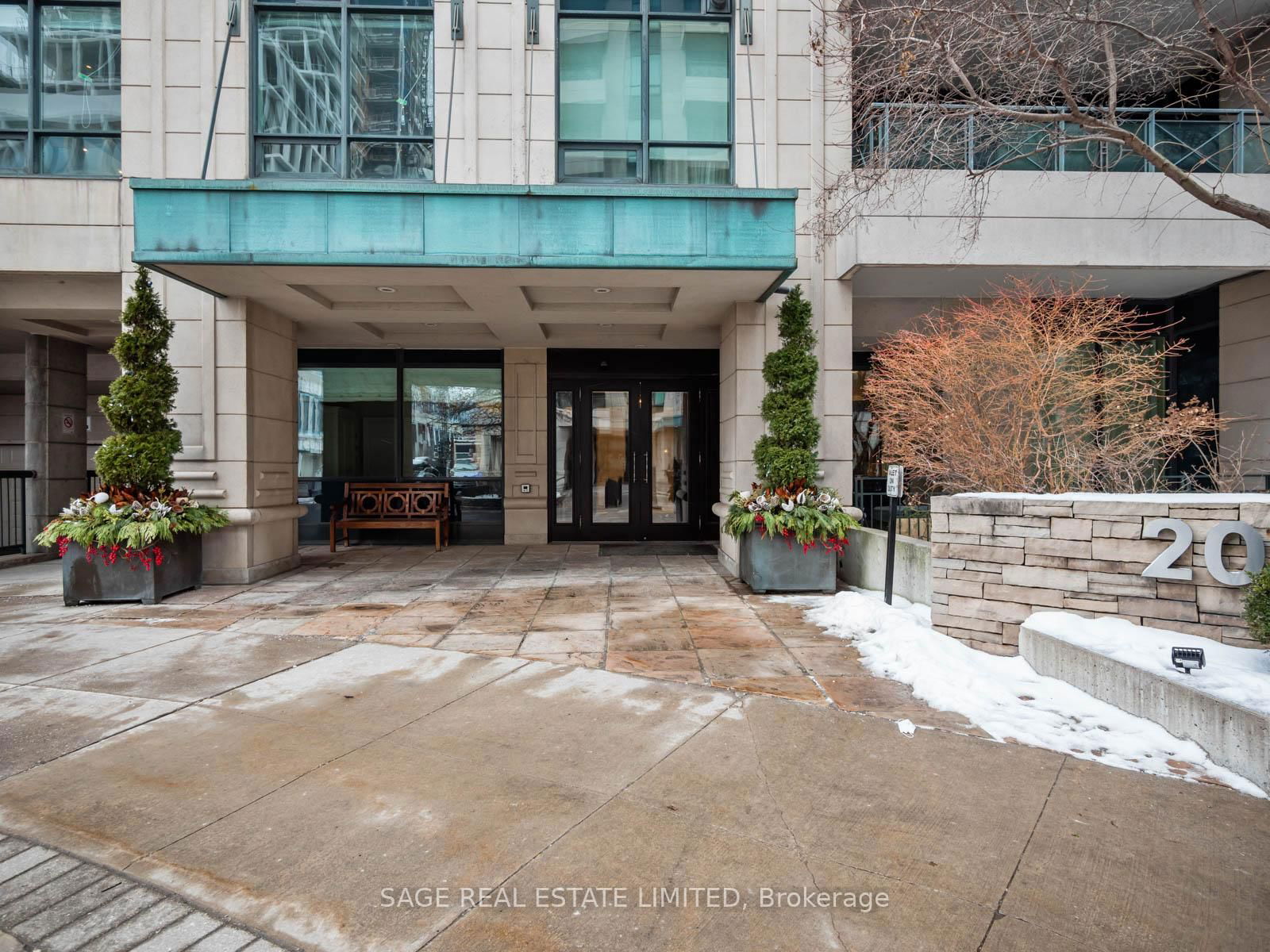 Condo for sale at 507-20 Scrivener Square, Toronto, Rosedale-Moore Park, M4W 3X9 - MLS: C12032772